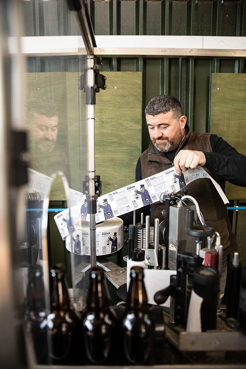 Service de mise en bouteille à Oxford avec étiquettes